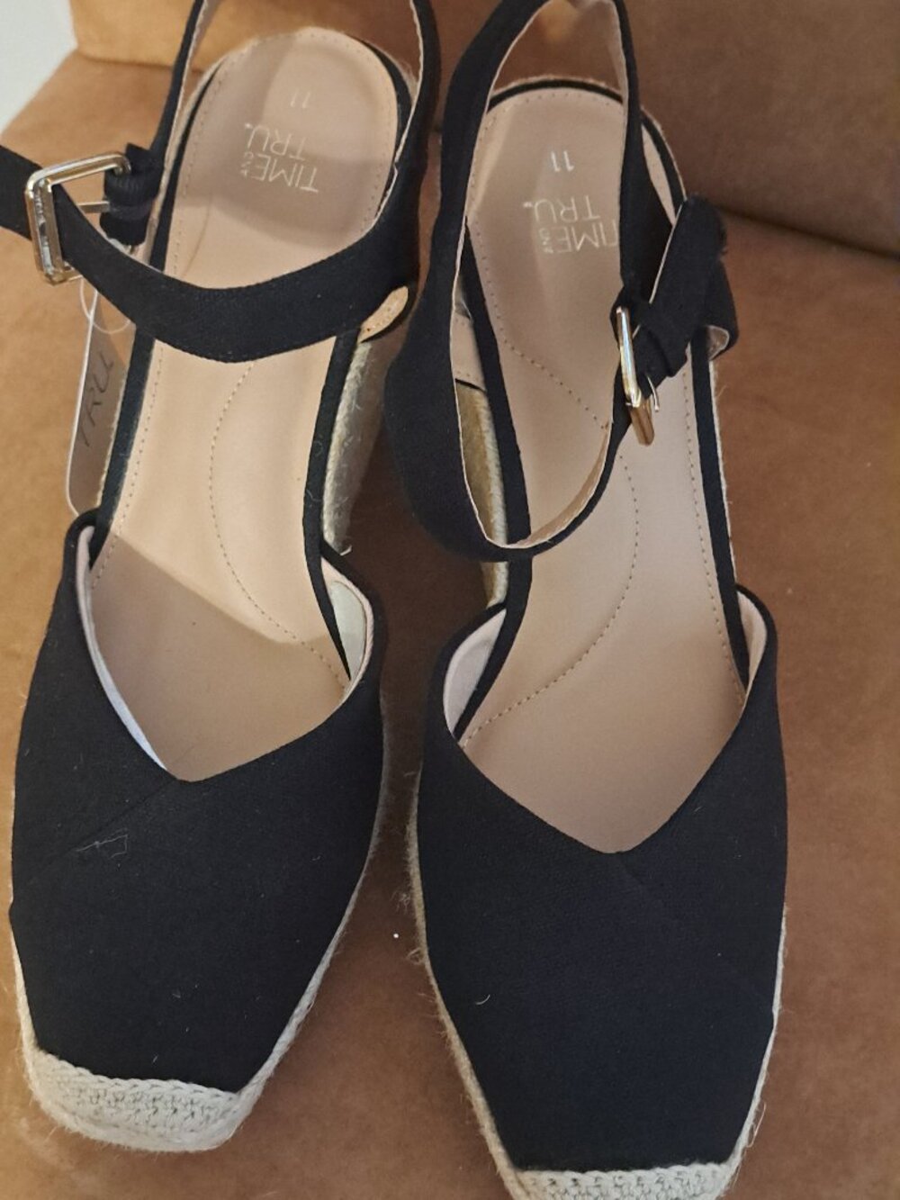 Black espadrille